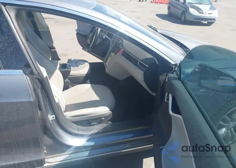 2013 Tesla Model S from USA, damaged, VIN 5YJSA1CN3DFP21780